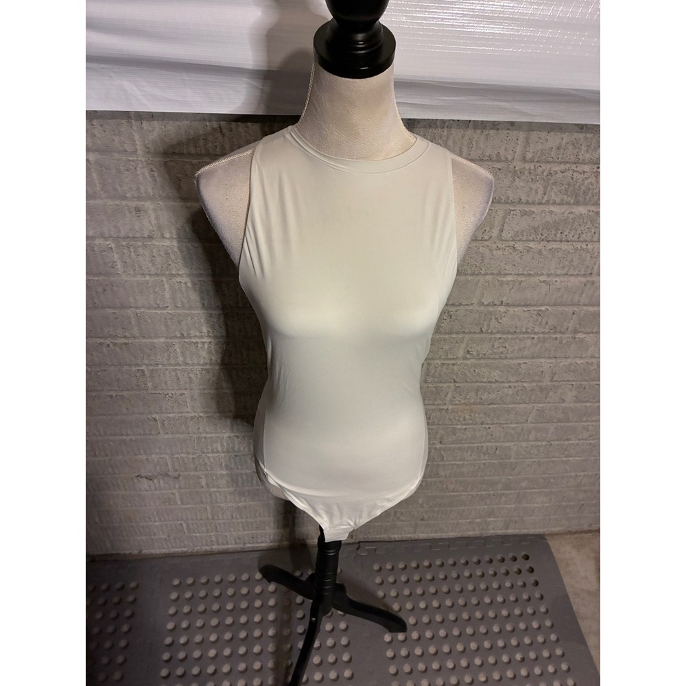 Lululemon Wundermost Ultra-Soft Nulu High-Neck Sleeveless Bodysuit Bone Large